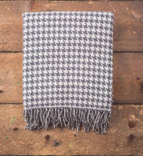 Importico - Foxford - Merino Throws - Houndstooth Oxford